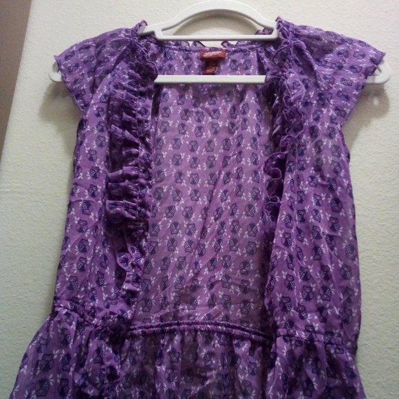 Purple Ruffle Bottom Blouse - Picture 2 of 8